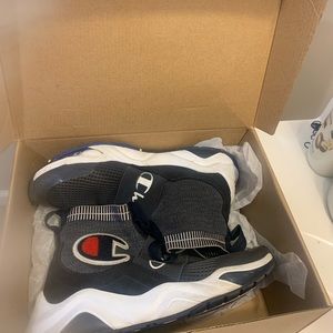 USED champion shoes